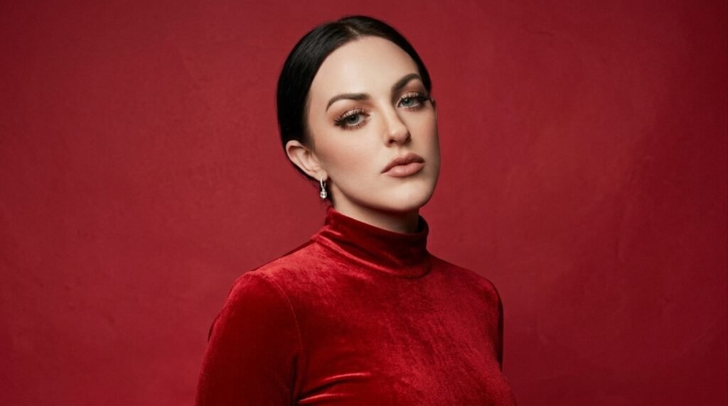 Lucy Lotus: Age, Height, Career & Net Worth