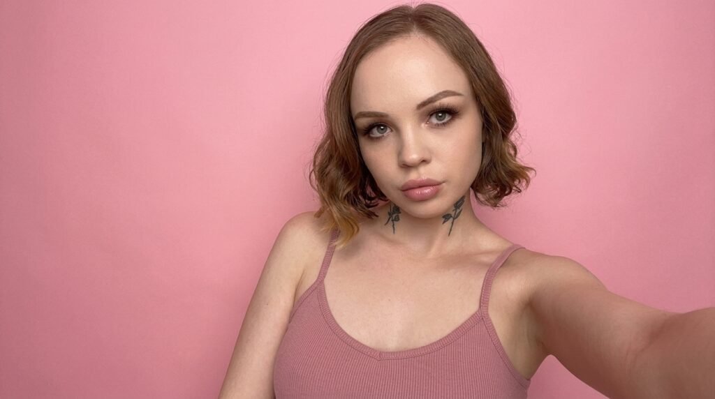 Aliya Brynn: Age, Career, Height, Family & Net Worth