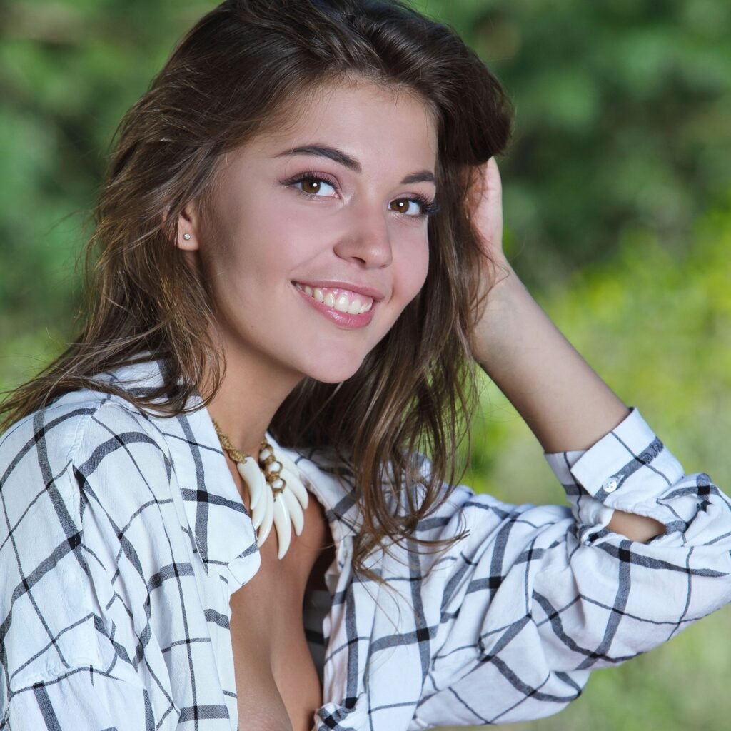 Monika Dee Biography: Age, Career, Height & Net Worth